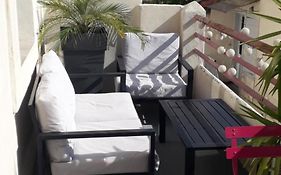 Appartement Centre-Ville Avec Terrasse